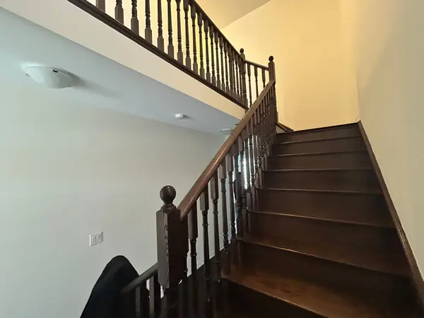 12 Fire King DR, Whitby, ON L1P 0R4