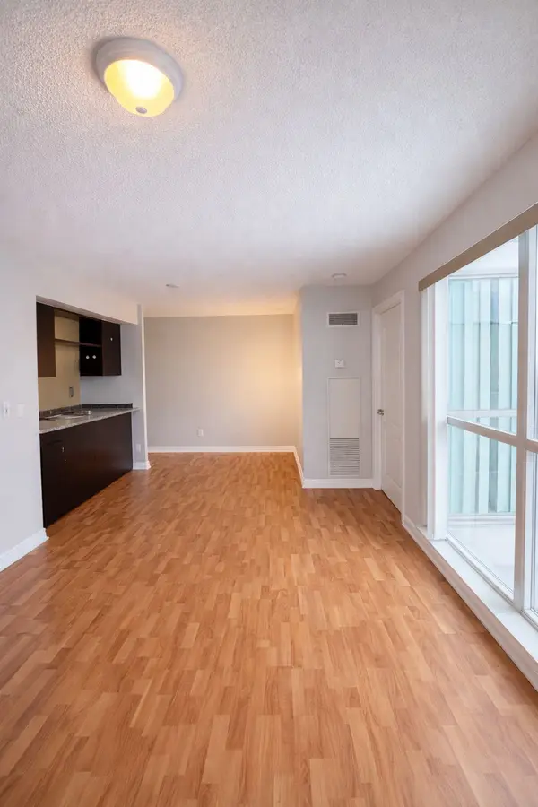 70 Town Centre CT #1409, Toronto E09, ON M1P 0B2