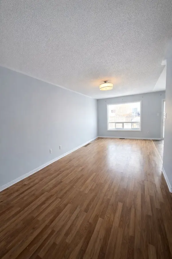 1523 Glenbourne DR, Oshawa, ON L1K 0M5