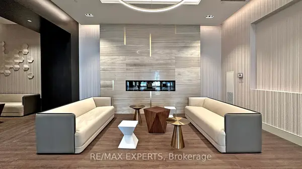 9000 Jane ST S #2015, Vaughan, ON L4K 0M6