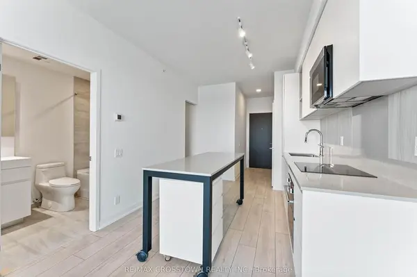 39 Mary ST #1710, Barrie, ON L4N 1S9