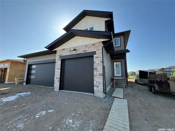 727 Nazarali UNION, Saskatoon, SK S7V 1X4