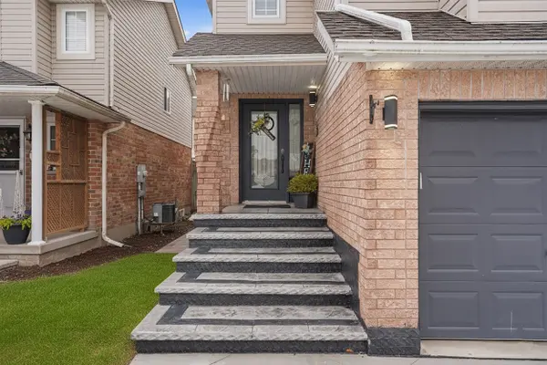 67 Bridlewreath ST, Kitchener, ON N2E 3V5