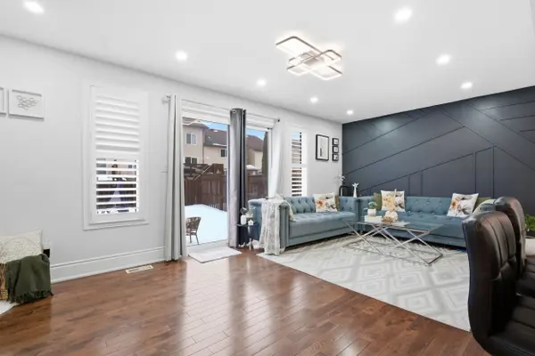 67 Bridlewreath ST, Kitchener, ON N2E 3V5