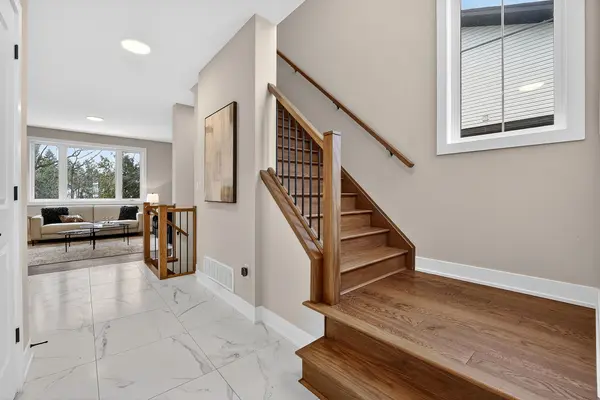 297 Whiting ST #5, Ingersoll, ON N5C 3W5