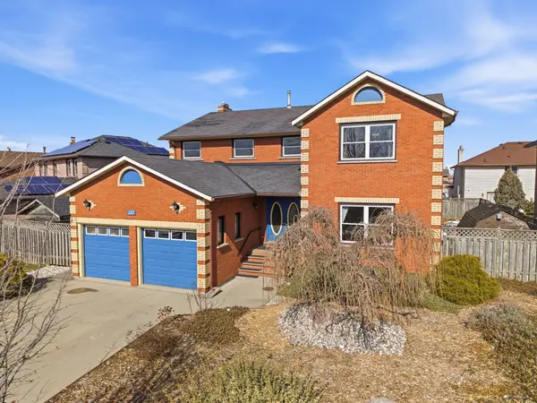 137 Valera DR, Hamilton, ON L8E 4T1