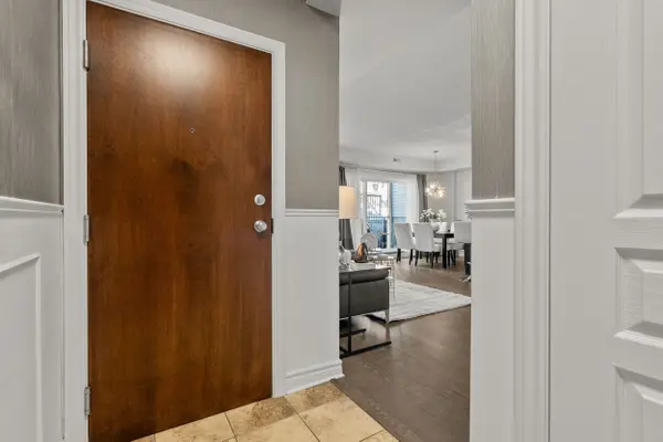 1065 Beryl Private #B, Blossom Park - Airport And Area, ON K1V 2M4