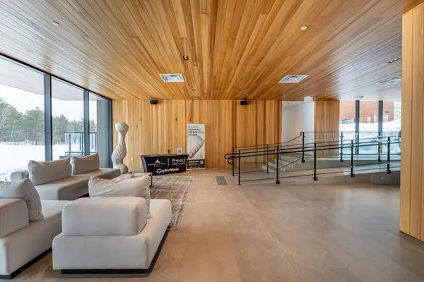 120 Carrick TRL #113, Gravenhurst, ON P1P 0B6