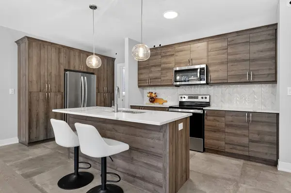 297 Whiting ST #16, Ingersoll, ON N5C 3W5