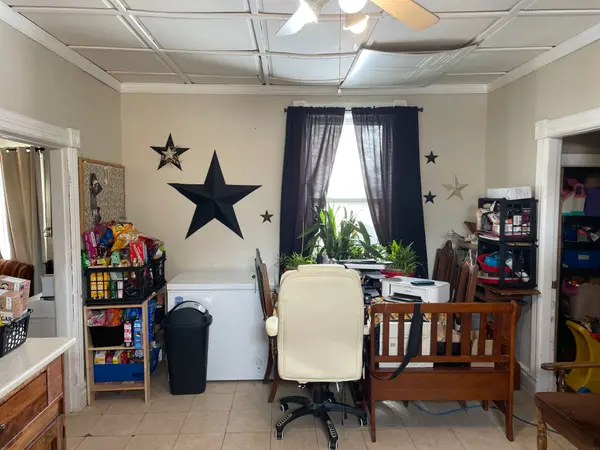 581 7TH AVE, Hanover, ON N4N 2J9