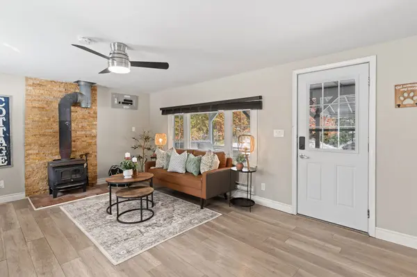 7 Manchester TRL, Kawartha Lakes, ON K0M 1A0