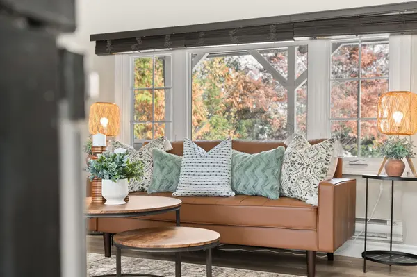 7 Manchester TRL, Kawartha Lakes, ON K0M 1A0