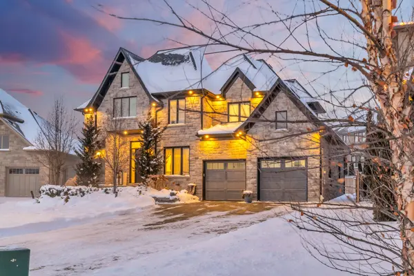 908 Fall Harvest CT, Kitchener, ON N2P 2M2