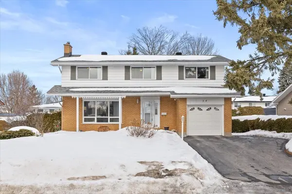 34 HADLEY CIR,  Bells Corners And South To Fallowfield,  ON K2H 6N9