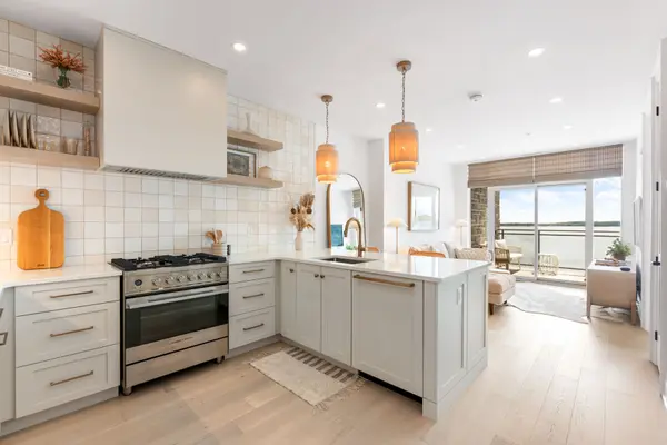 129B South ST #618, Gananoque, ON K7G 0B1