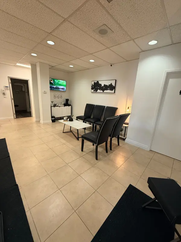 2446 ST JOSEPH BLVD, Orleans - Convent Glen And Area, ON K1C 1G1