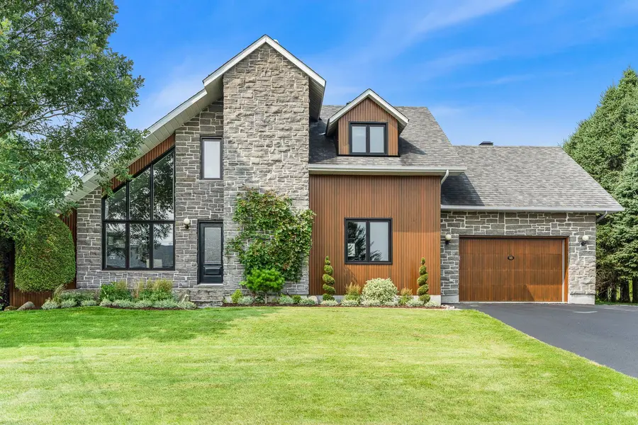 85 Leduc ST, Alfred And Plantagenet, ON K0B 1A0