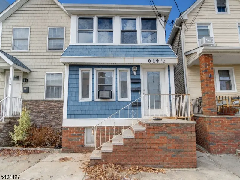 614 12 4Th Ave, Elizabeth City, NJ 07202