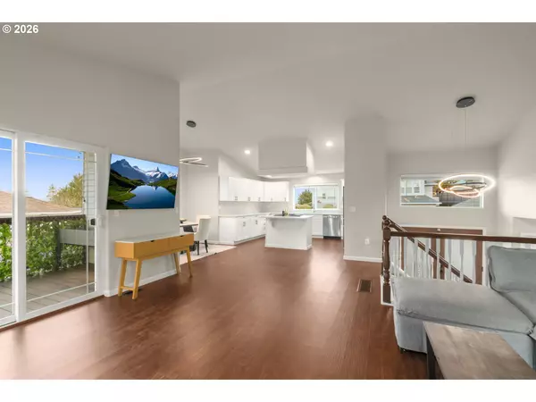 Portland, OR 97223,13261 SW ESSEX DR