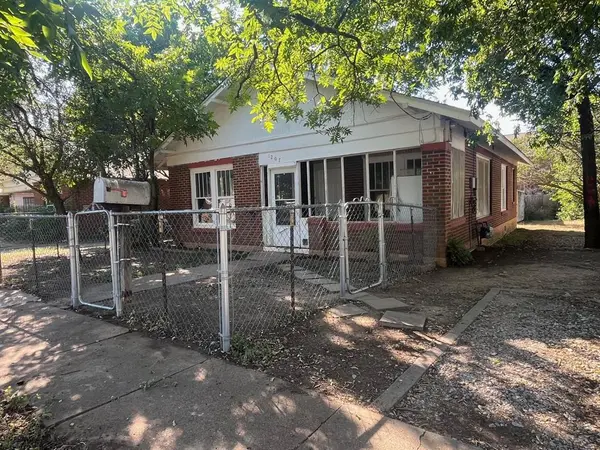 1207 Irma Street, Brownwood, TX 76801