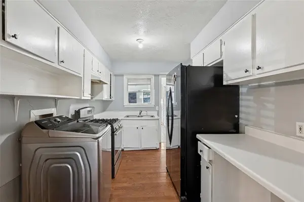 1304 E Lovers Lane, Arlington, TX 76010