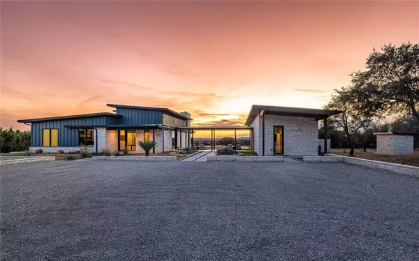 Glen Rose, TX 76690,5579 County Road 2013