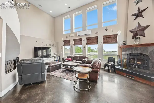 17635 Silver Fox CT, Mead, CO 80542