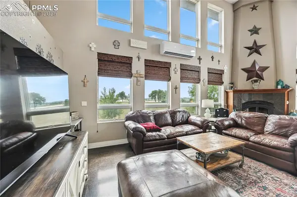 17635 Silver Fox CT, Mead, CO 80542