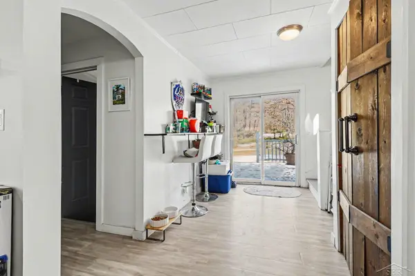 6812 W Decker RD, Hamlin Twp, MI 49431