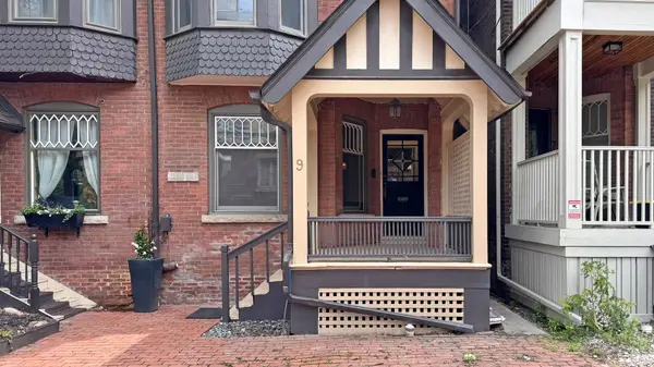 9 Edgedale RD, Toronto C08, ON M4X 1N5