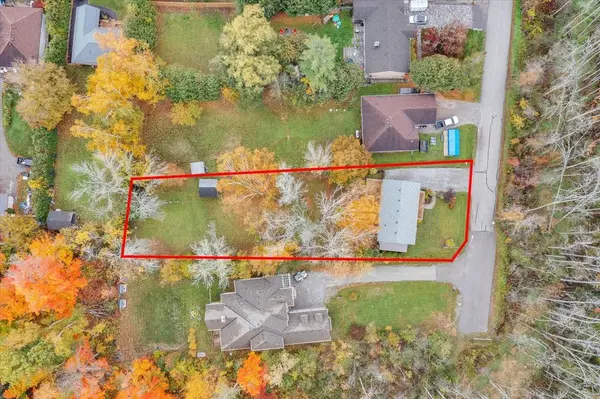 33 Mourning Dove RD, Georgina, ON L0E 1R0