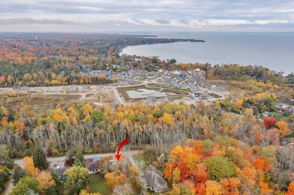 33 Mourning Dove RD, Georgina, ON L0E 1R0