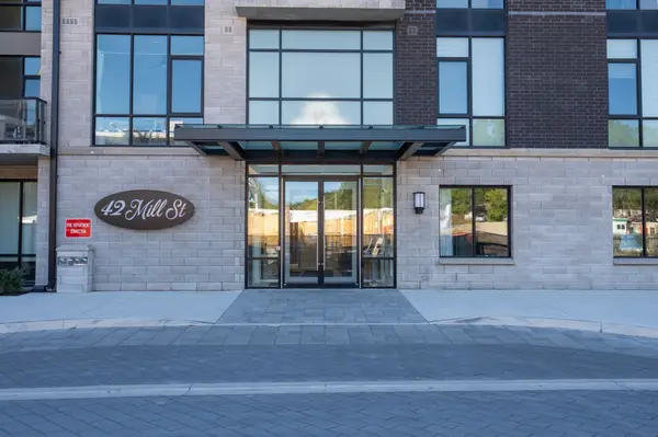 42 Mill ST #610, Halton Hills, ON L7G 0P9