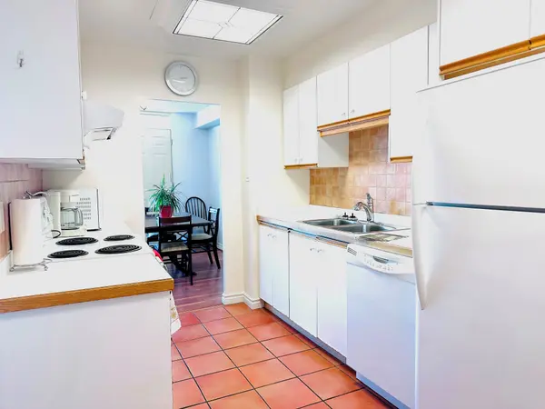 155 Marlee AVE #2212, Toronto W04, ON M6B 4B5