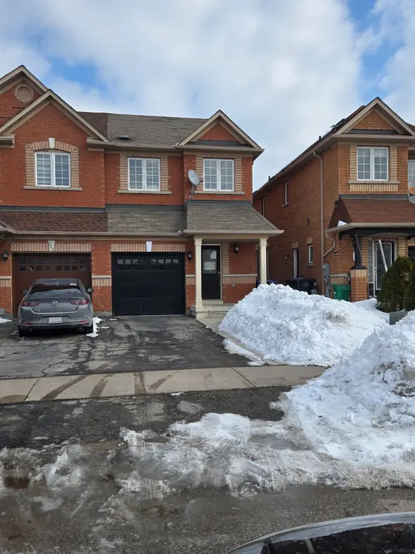 110 Crystalview CRES, Brampton, ON L6P 2S2