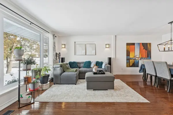 35 Algonquin BLVD #Main, Brampton, ON L6T 1R7