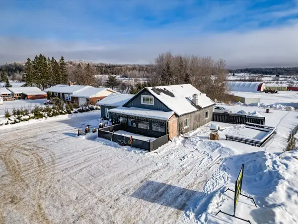 852 Main ST, Powassan, ON P0H 1Z0