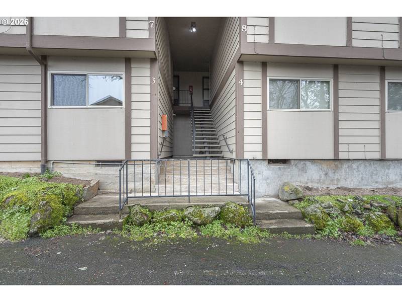 401 MADRONA AVE SE #Apt 3, Salem, OR 97302