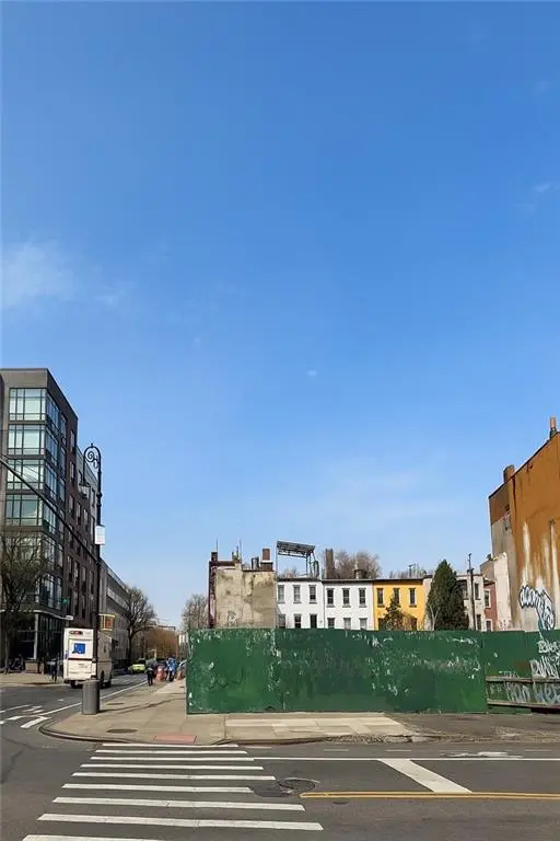 375 Smith ST, Brooklyn, NY 11231