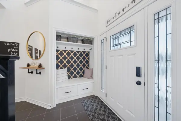 20 Carleton TRL, New Tecumseth, ON L0G 1A0