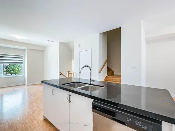 21 Lambert LN, Caledon, ON L7E 4M5