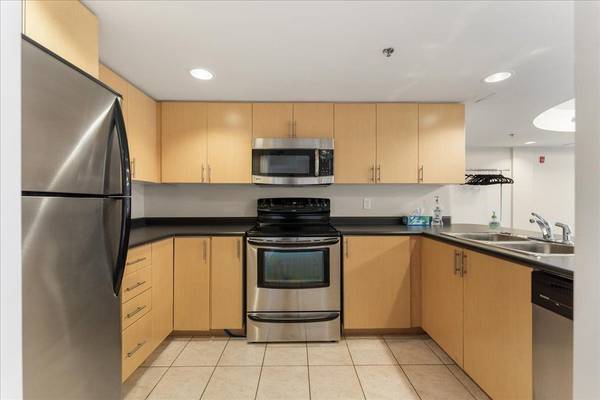 3070 Rotary WAY #402, Burlington, ON L7M 0H1