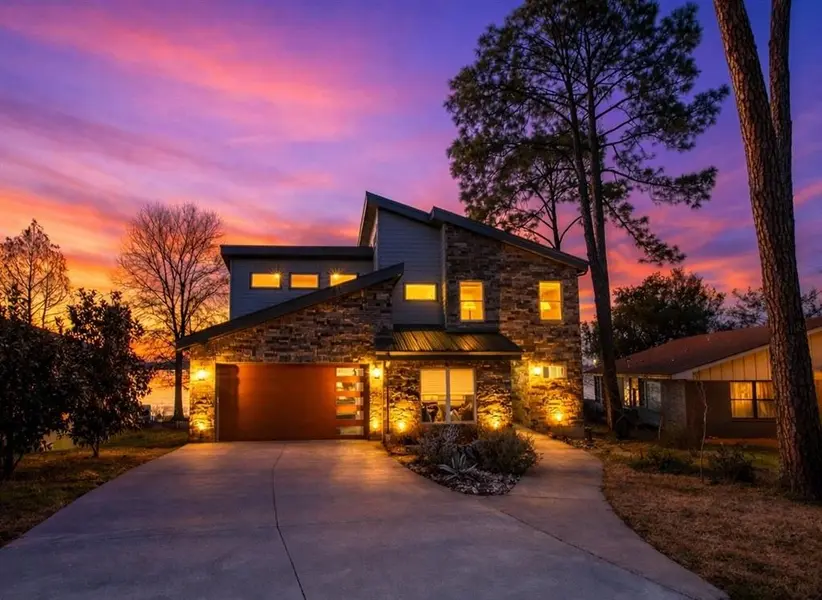 174 Ocean Drive, Gun Barrel City, TX 75156