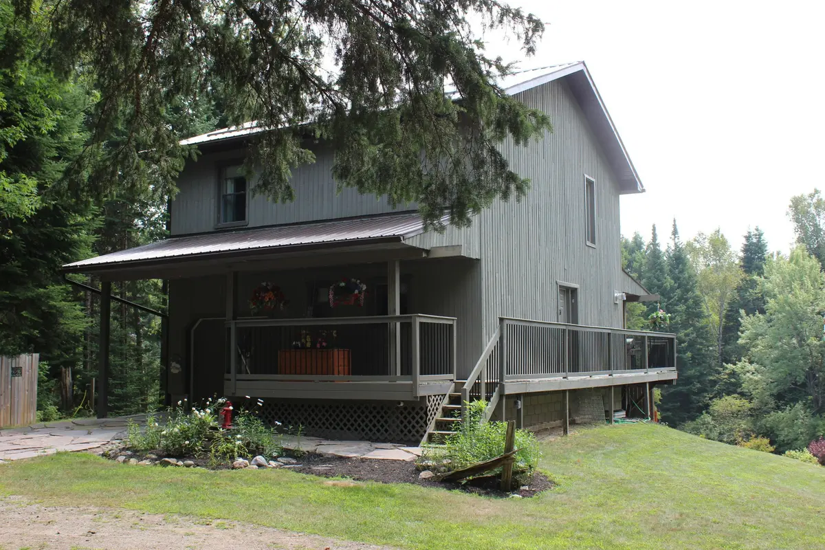 1082 Green Lake RD, Algonquin Highlands, ON K0M 1J1