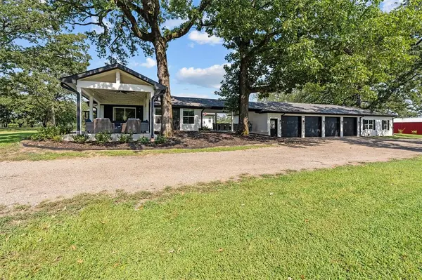 20418 Fm 16 W, Lindale, TX 75771