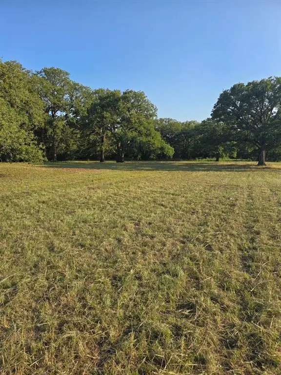384 Red Oak Hills Road, Nocona, TX 76255