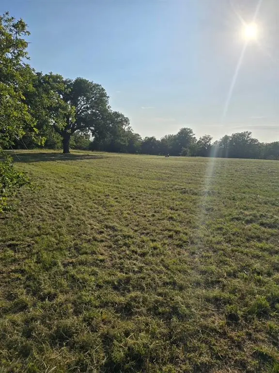 384 Red Oak Hills Road, Nocona, TX 76255