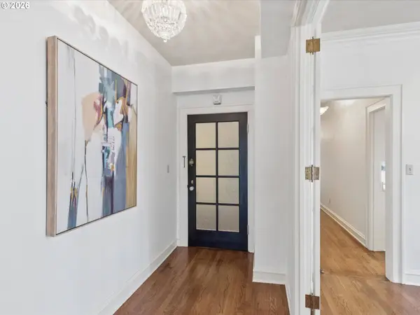 1209 SW 6TH AVE #701, Portland, OR 97204