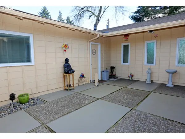 374 BLACKFOOT AVE, Eugene, OR 97404