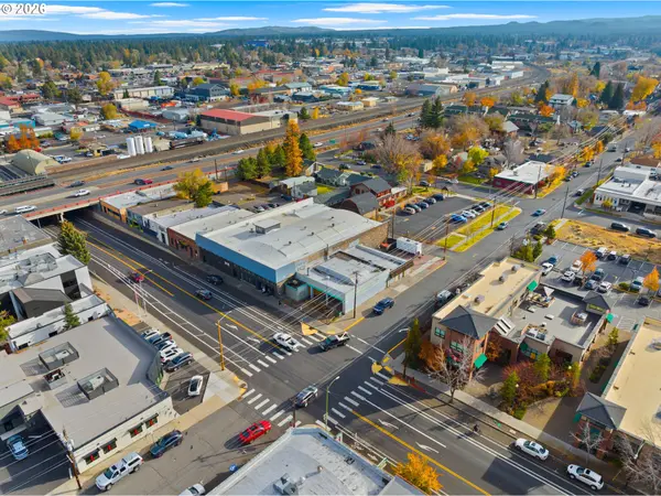 67 NW GREENWOOD AVE, Bend, OR 97703